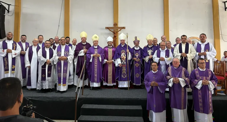 Jubileu da Paróquia Santa Teresinha Jubileu da Paróquia Santa Teresinha