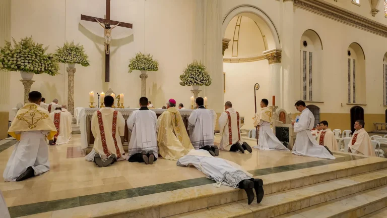 Rigo é ordenado sacerdote!